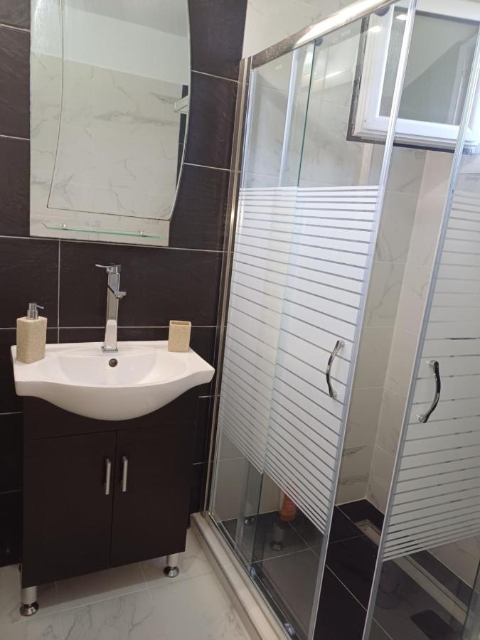 G.Tzanis Luxury Apartments Parga Luaran gambar